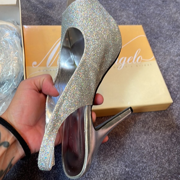 Michaelangelo by David Bridal heals - Picture 2 of 6